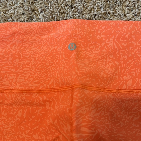 Lululemon pink biker shorts - Picture 3 of 4